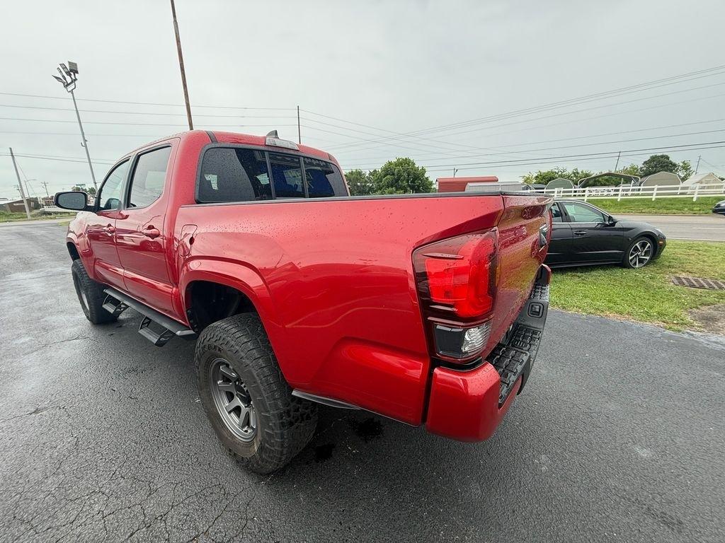 Toyota Tacoma SR5 Double Cab I4 2WD 2021