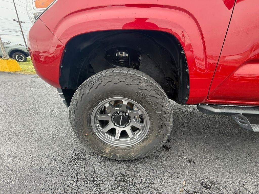 Toyota Tacoma SR5 Double Cab I4 2WD 2021