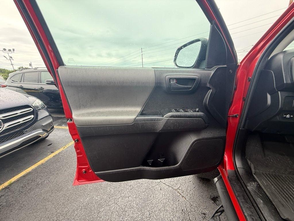 Toyota Tacoma SR5 Double Cab I4 2WD 2021