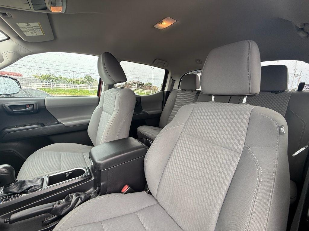 Toyota Tacoma SR5 Double Cab I4 2WD 2021