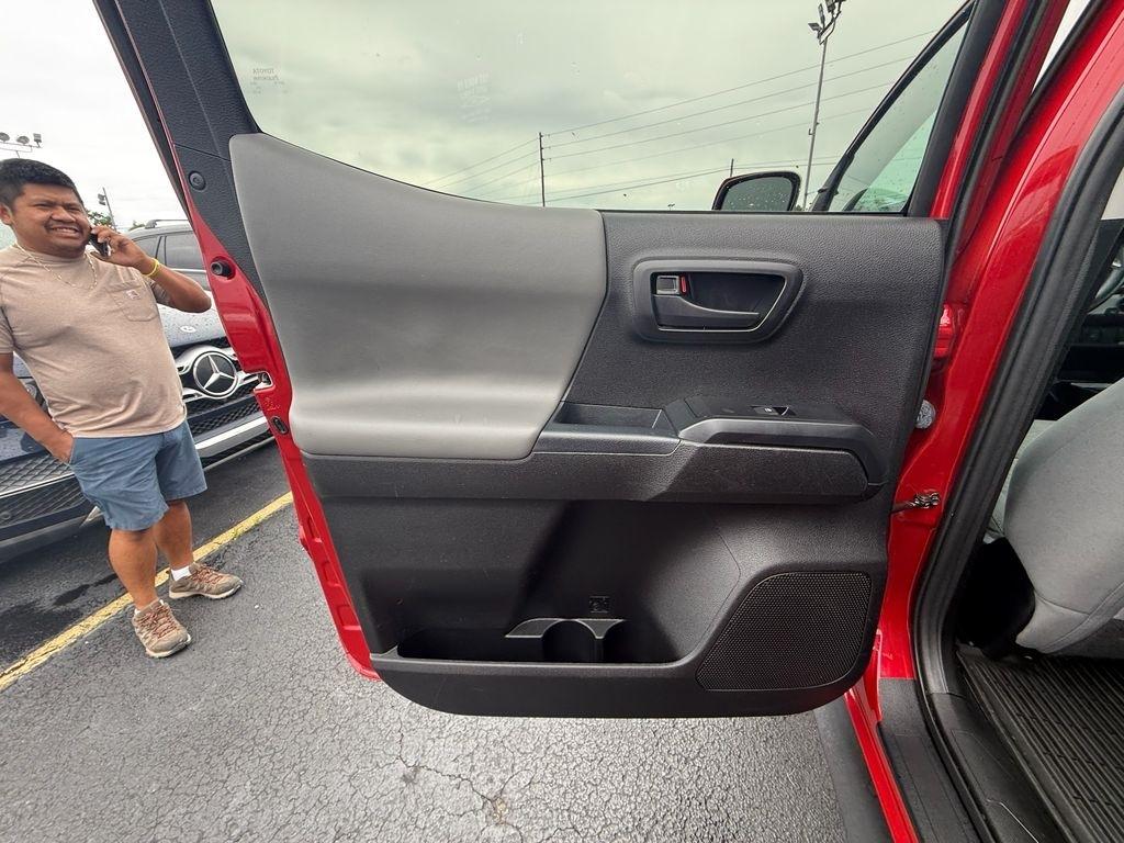 Toyota Tacoma SR5 Double Cab I4 2WD 2021