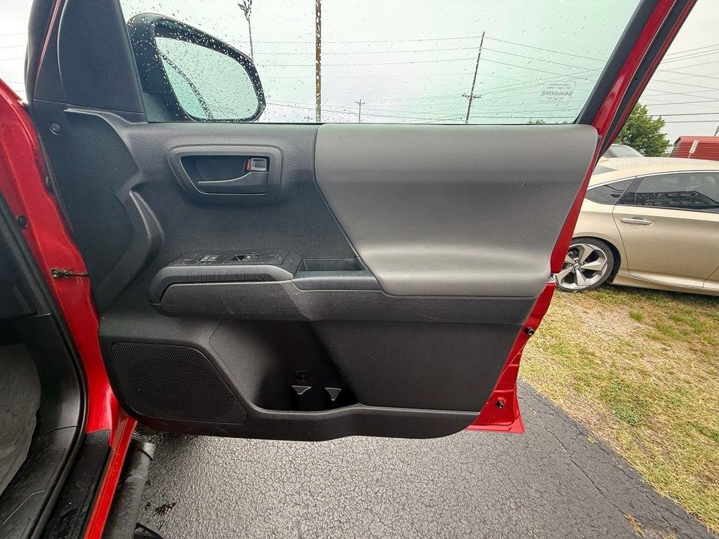 Toyota Tacoma SR5 Double Cab I4 2WD 2021
