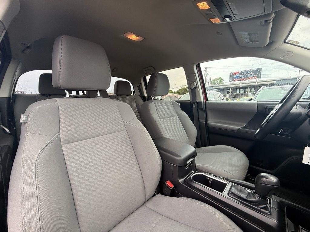 Toyota Tacoma SR5 Double Cab I4 2WD 2021