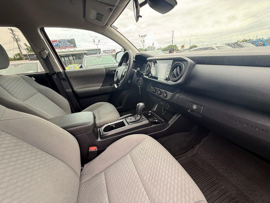 Toyota Tacoma SR5 Double Cab I4 2WD 2021