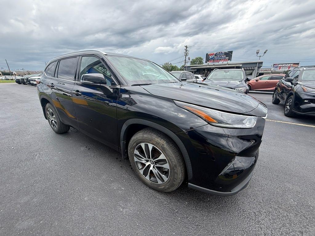 2021 Toyota Highlander XLE AWD V6
