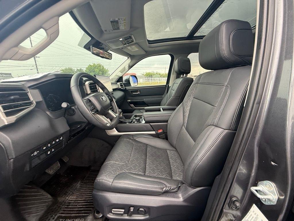Toyota Tundra Limited CrewMax 4WD 2024