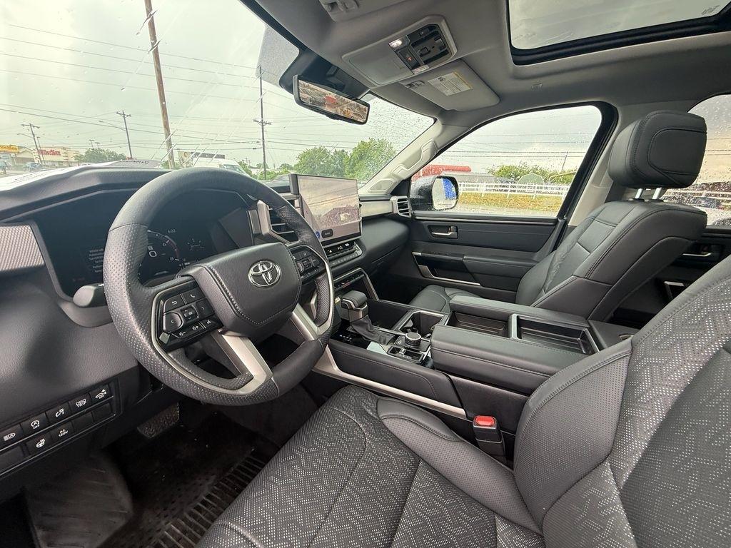 Toyota Tundra Limited CrewMax 4WD 2024