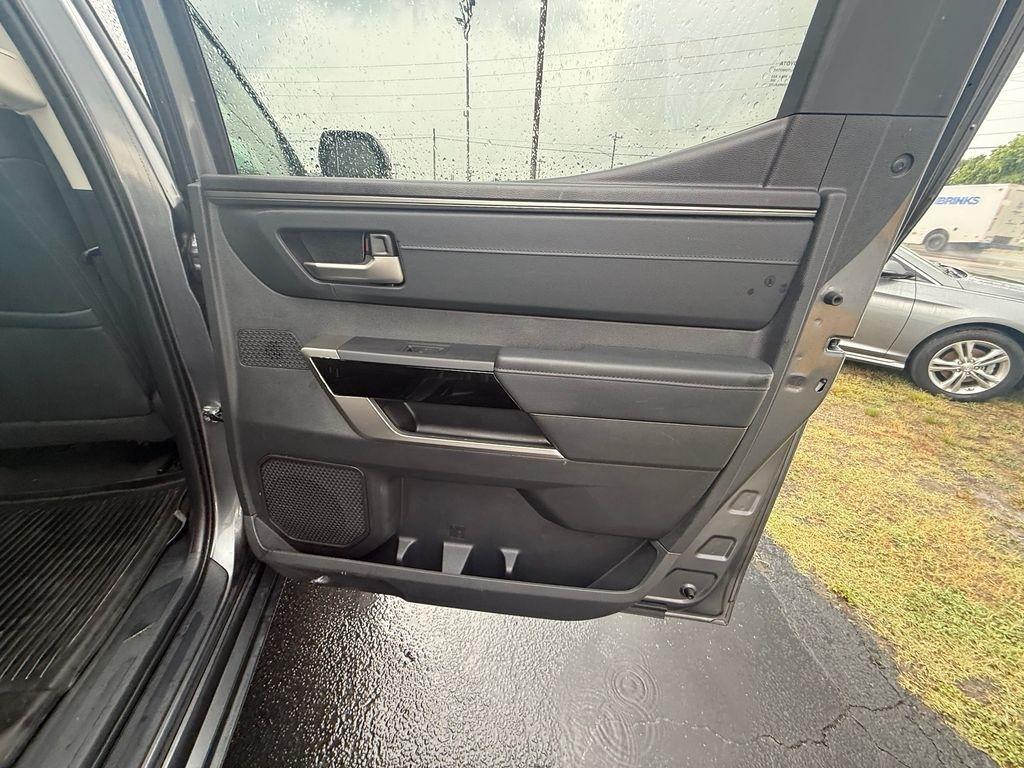 Toyota Tundra Limited CrewMax 4WD 2024