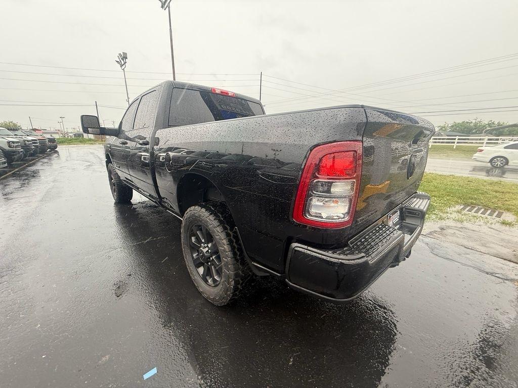 RAM 2500 Big Horn Crew Cab 4WD 2024