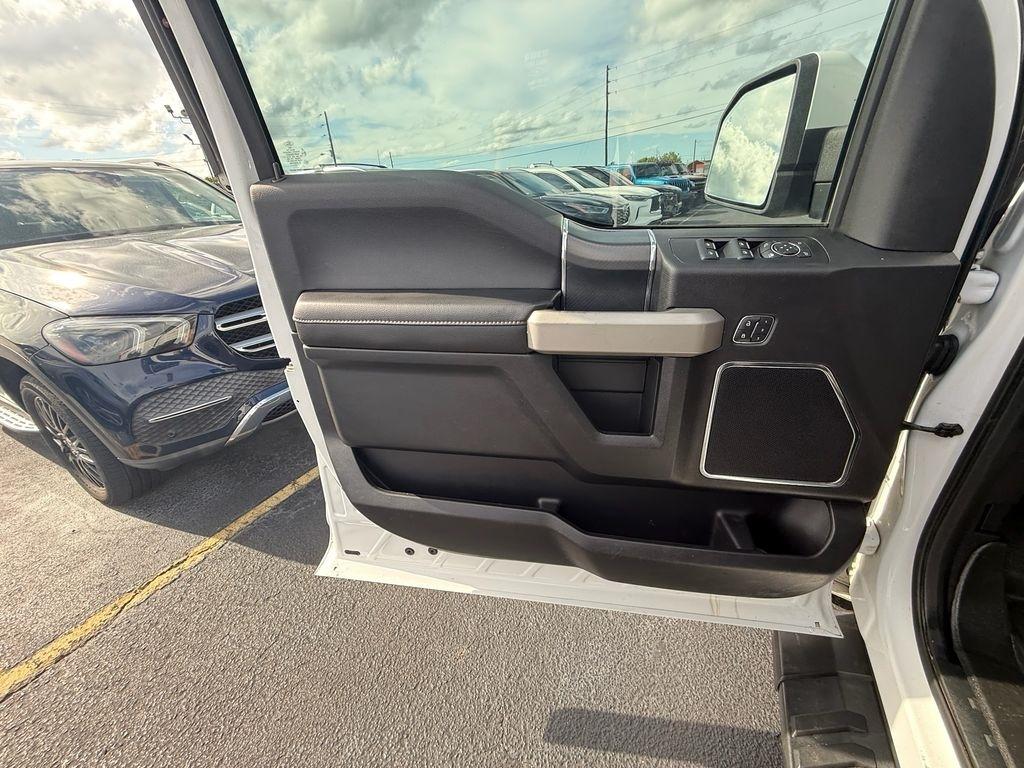 Ford F-150 Lariat SuperCrew 4WD 2018