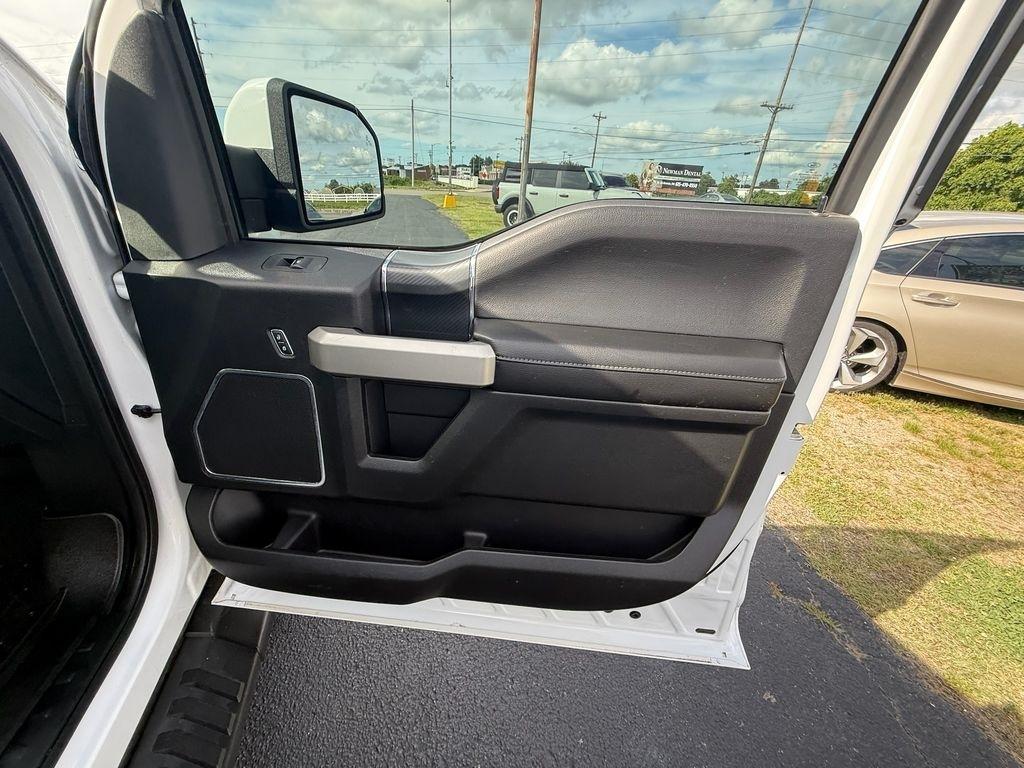 Ford F-150 Lariat SuperCrew 4WD 2018
