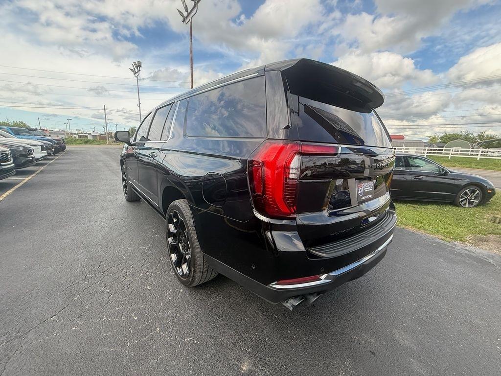 GMC Yukon XL Denali Ultimate 4WD 2025