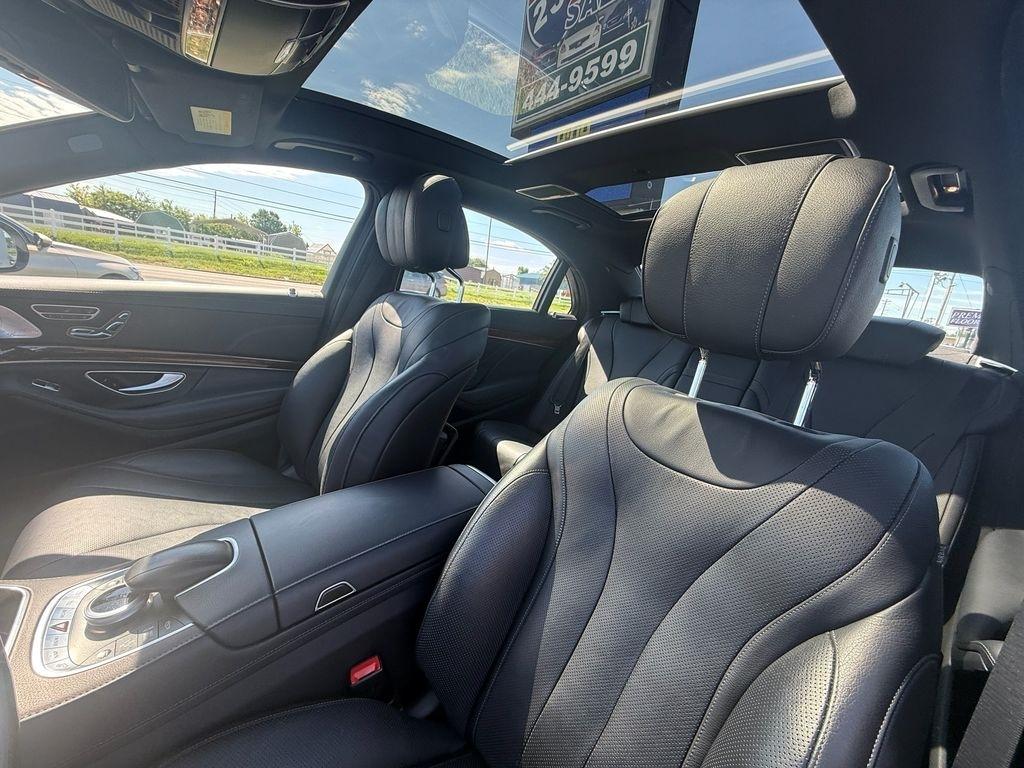 Mercedes-Benz S-Class S550 2014