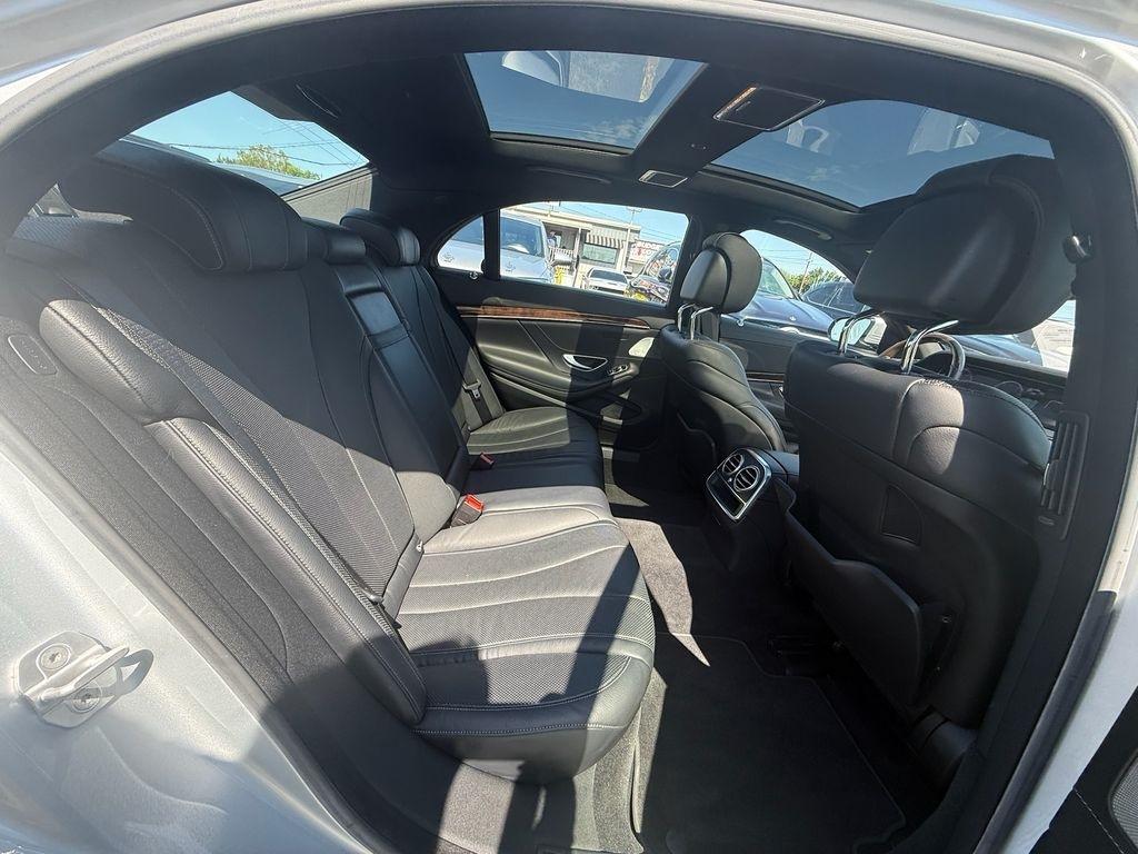 Mercedes-Benz S-Class S550 2014