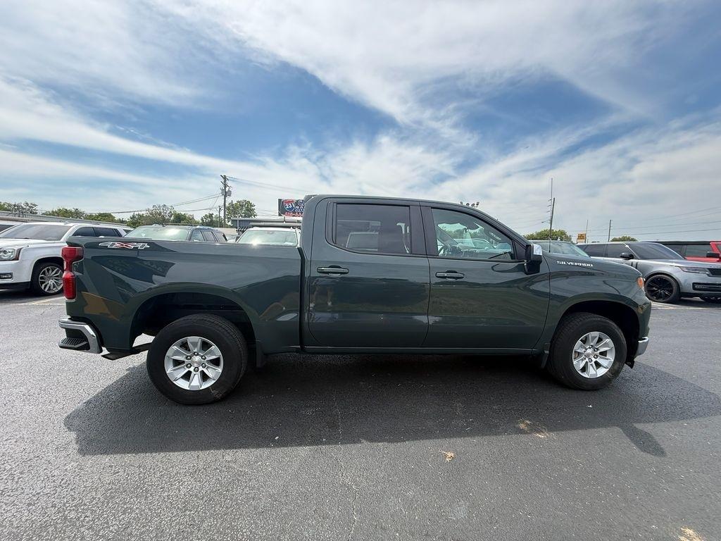Chevrolet Silverado 1500 LT Crew Cab 4WD 2025