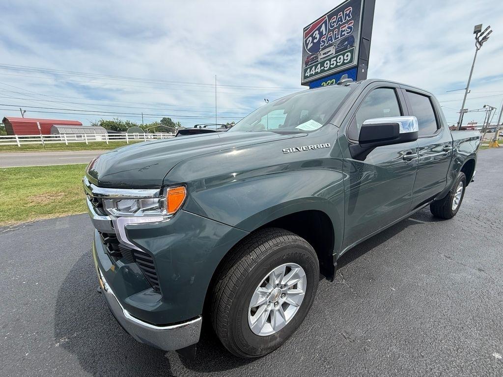 Chevrolet Silverado 1500 LT Crew Cab 4WD 2025