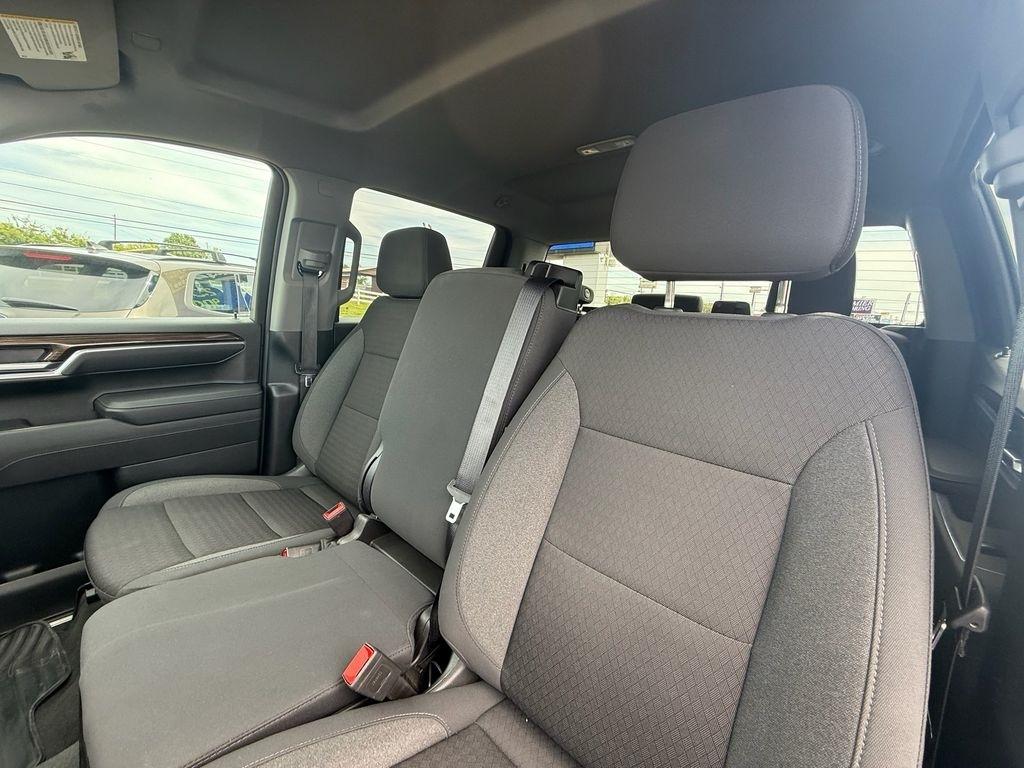 Chevrolet Silverado 1500 LT Crew Cab 4WD 2025