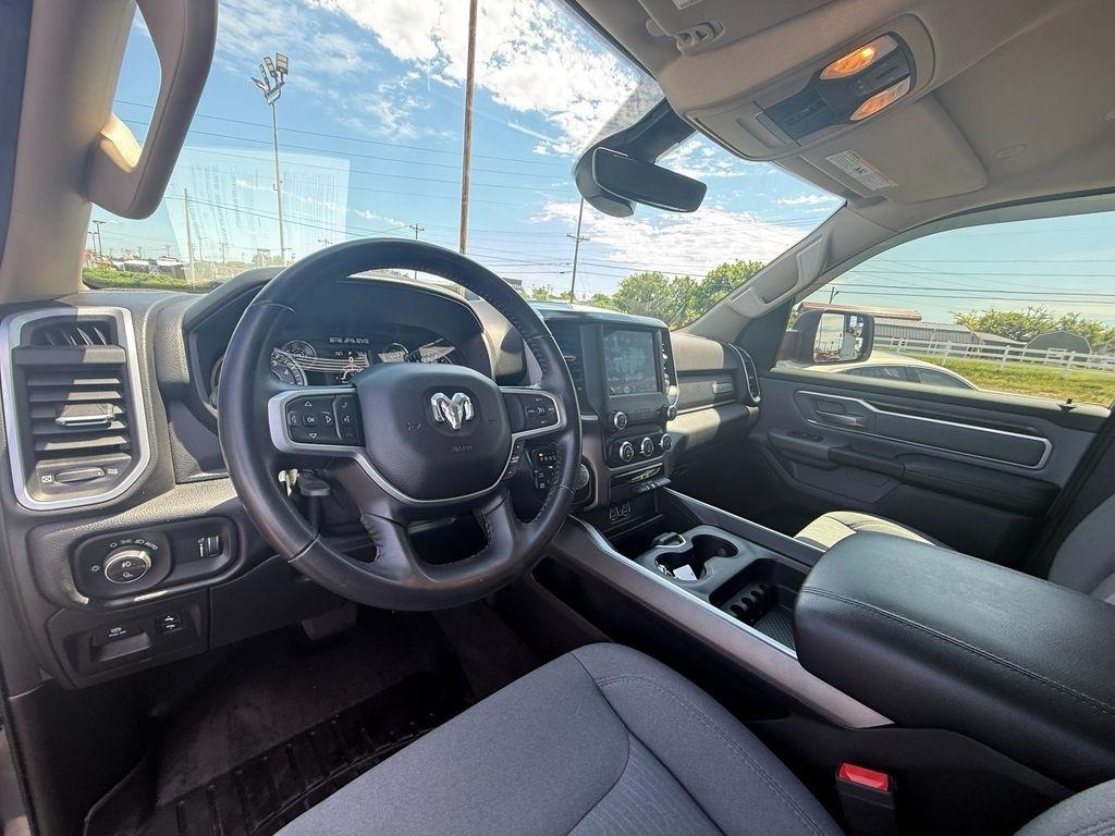 RAM 1500 Big Horn Quad Cab 4WD 2020