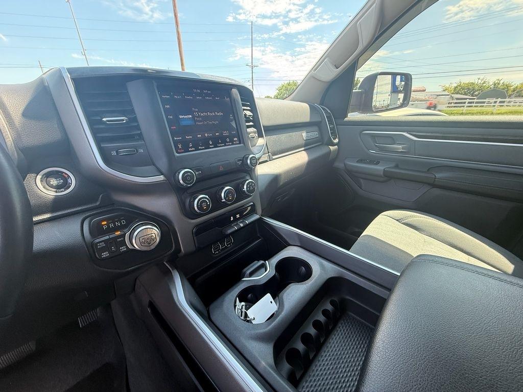 RAM 1500 Big Horn Quad Cab 4WD 2020