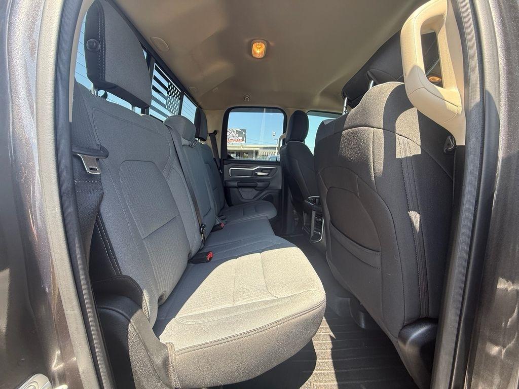 RAM 1500 Big Horn Quad Cab 4WD 2020