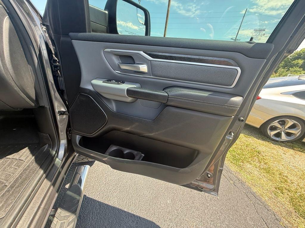 RAM 1500 Big Horn Quad Cab 4WD 2020