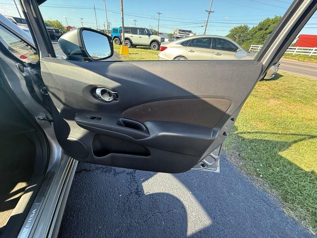 Nissan Versa Note SR 2015