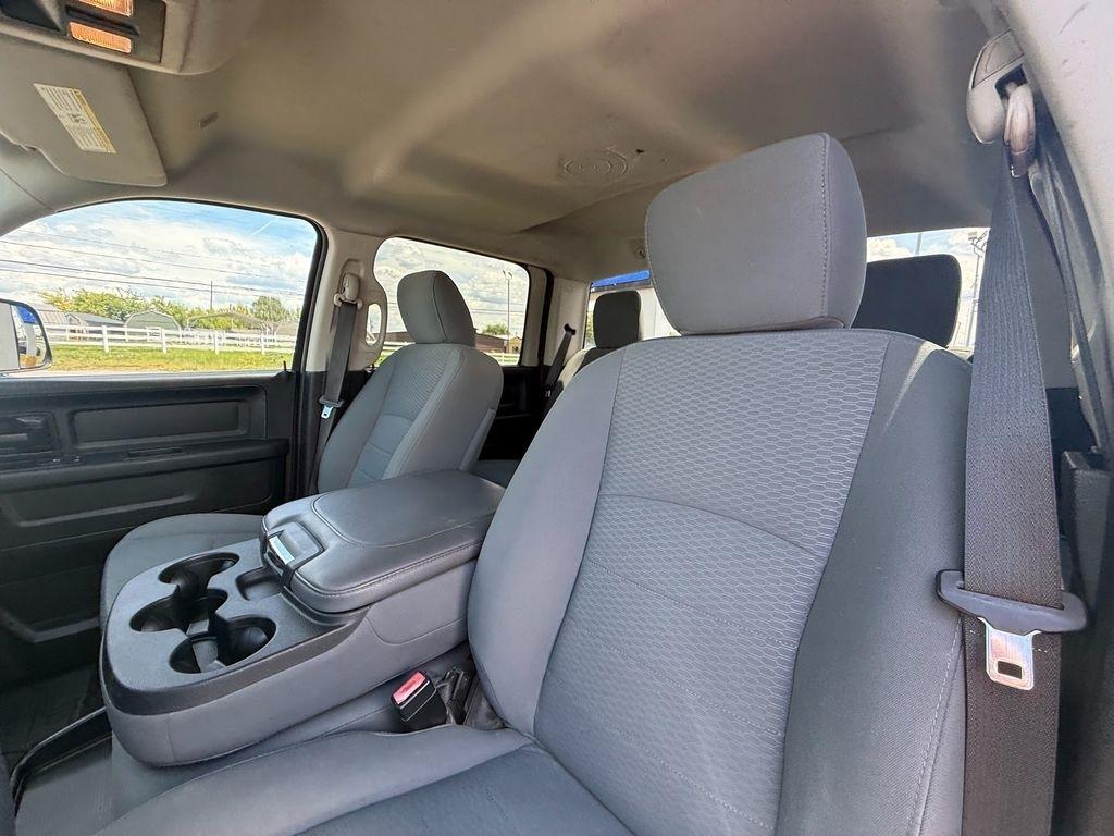 RAM 3500 Tradesman Crew Cab 4WD DRW 2018