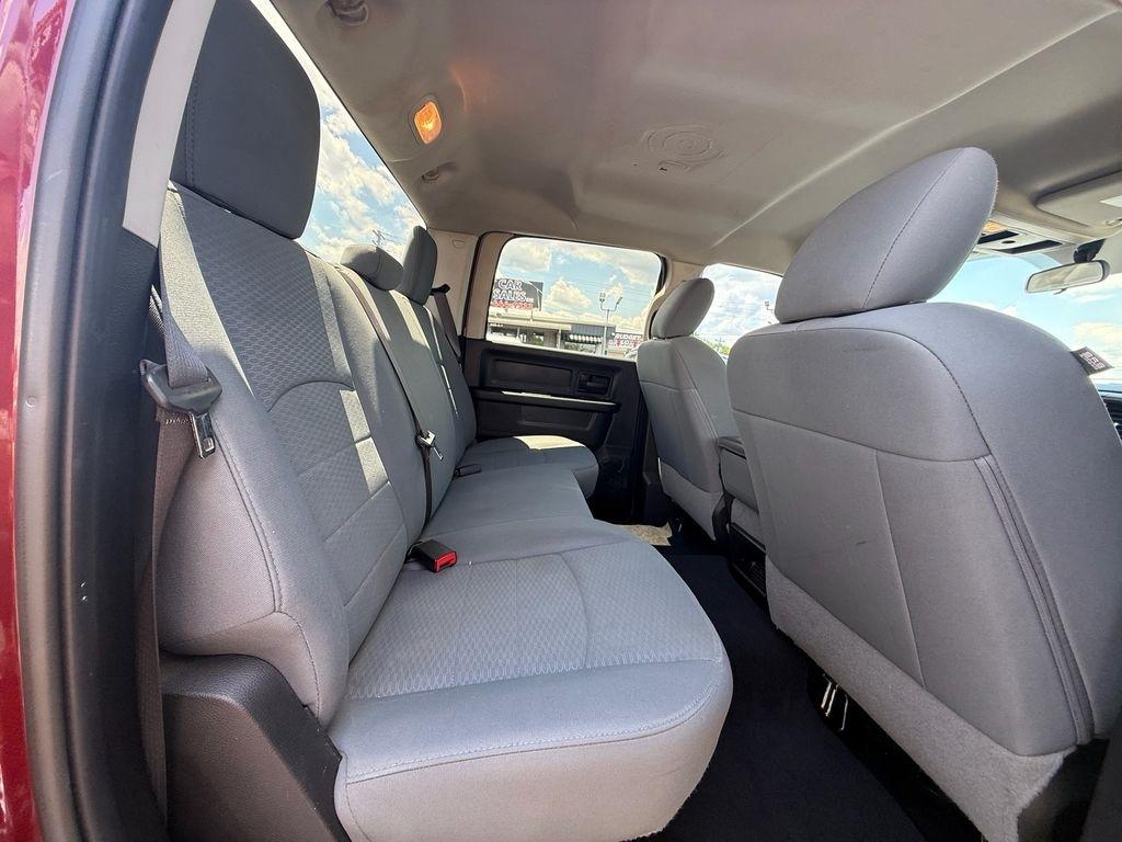 RAM 3500 Tradesman Crew Cab 4WD DRW 2018