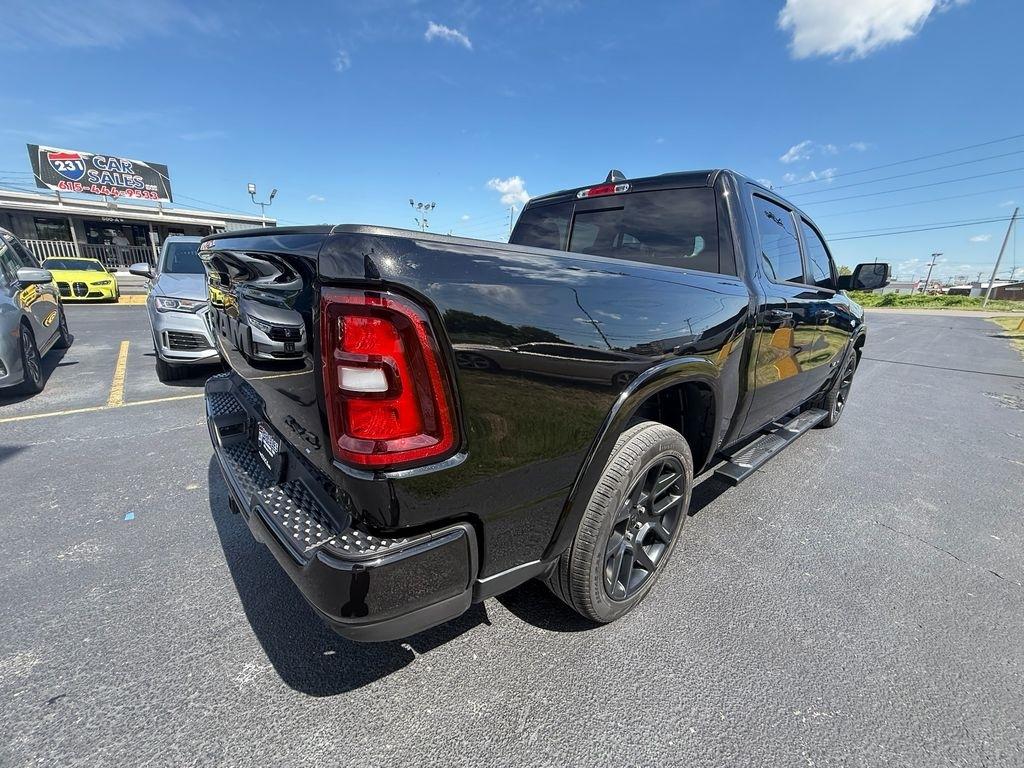 RAM 1500 Laramie Crew Cab SWB 4WD 2026