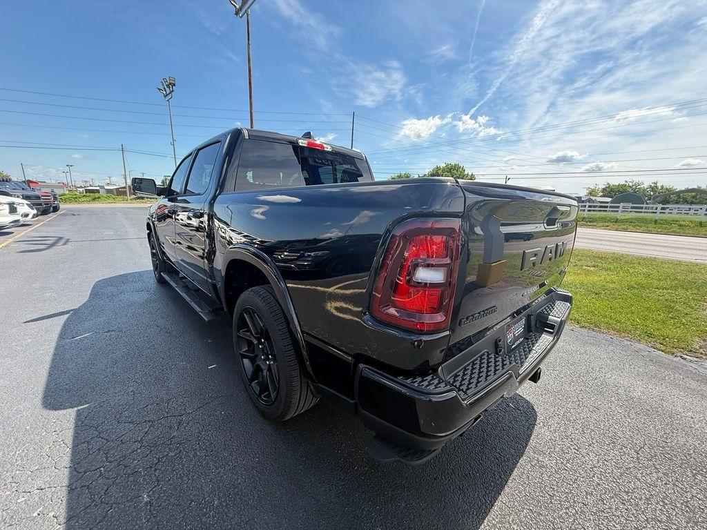 RAM 1500 Laramie Crew Cab SWB 4WD 2026