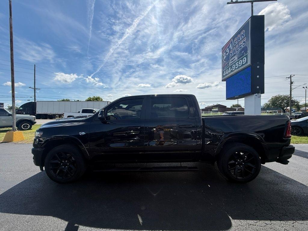 RAM 1500 Laramie Crew Cab SWB 4WD 2026