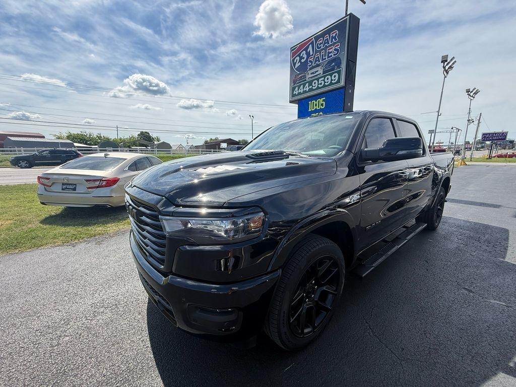 RAM 1500 Laramie Crew Cab SWB 4WD 2026