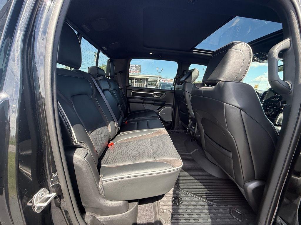RAM 1500 Laramie Crew Cab SWB 4WD 2026