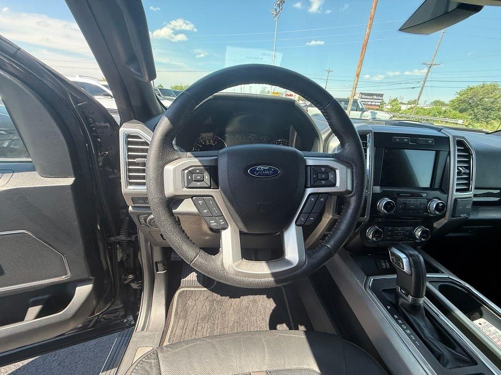 Ford F-150 Lariat SuperCrew 5.5-ft. Bed 4WD 2016