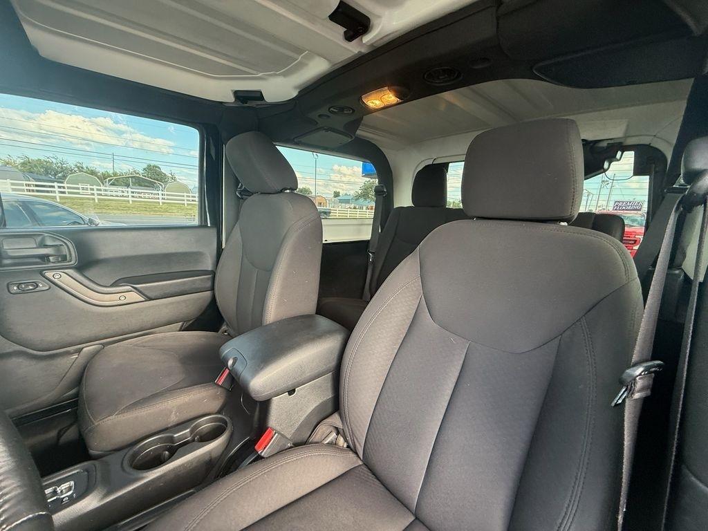 Jeep Wrangler Sport 4WD 2016