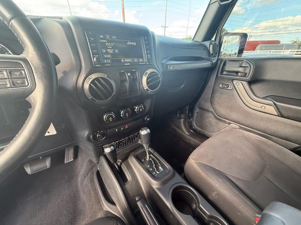 Jeep Wrangler Sport 4WD 2016
