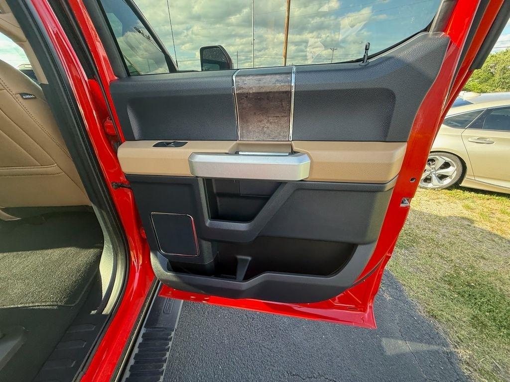 Ford F-250 SD Lariat Crew Cab 4WD 2022
