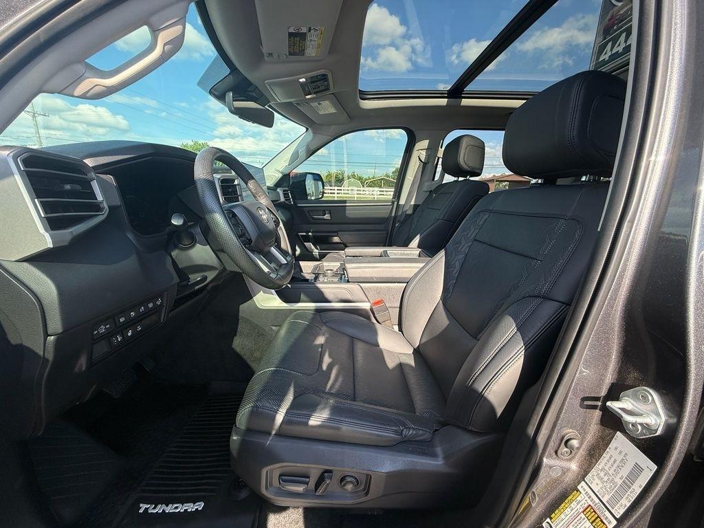 Toyota Tundra Limited CrewMax 4WD Hybrid 2024