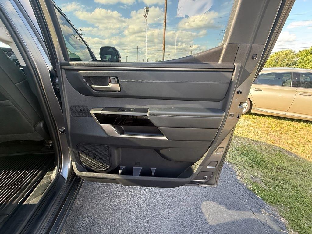 Toyota Tundra Limited CrewMax 4WD Hybrid 2024