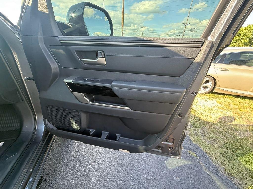 Toyota Tundra Limited CrewMax 4WD Hybrid 2024