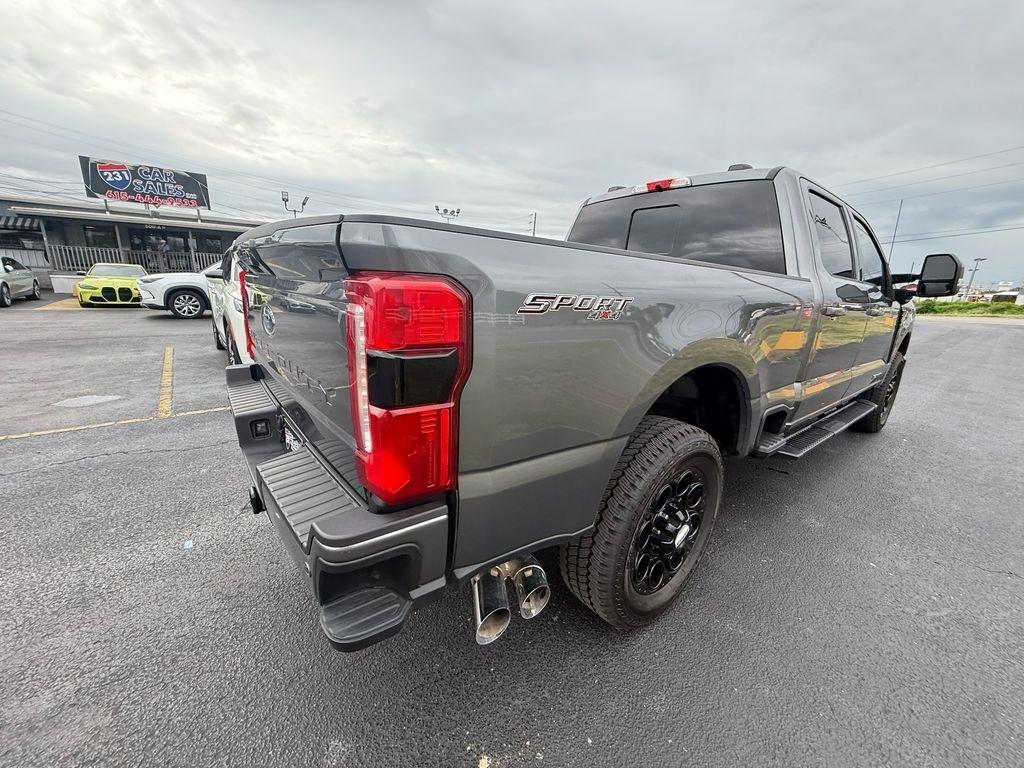 Ford F-250 SD Lariat Crew Cab 4WD 2023