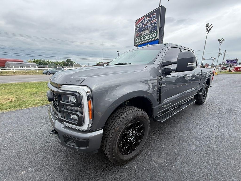 Ford F-250 SD Lariat Crew Cab 4WD 2023