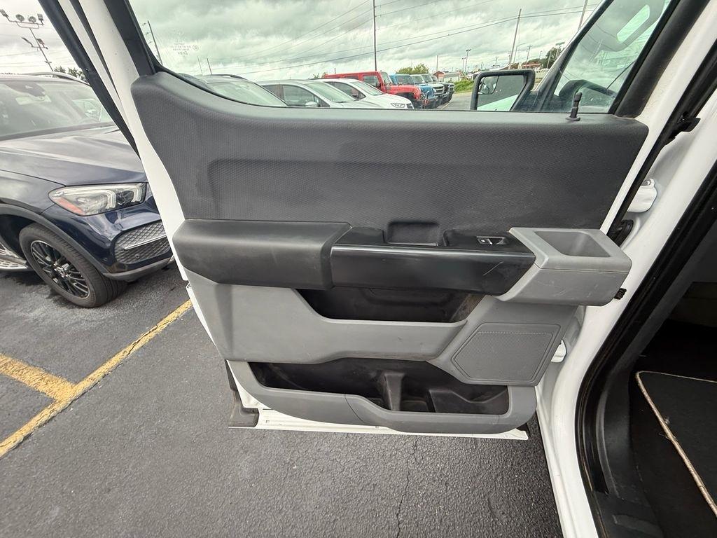 Ford F-150 XL SuperCrew 4WD 2023