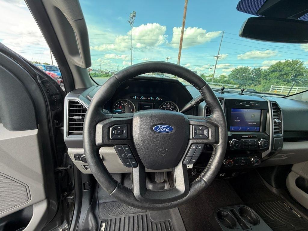 Ford F-150 XLT SuperCrew 4WD 2019