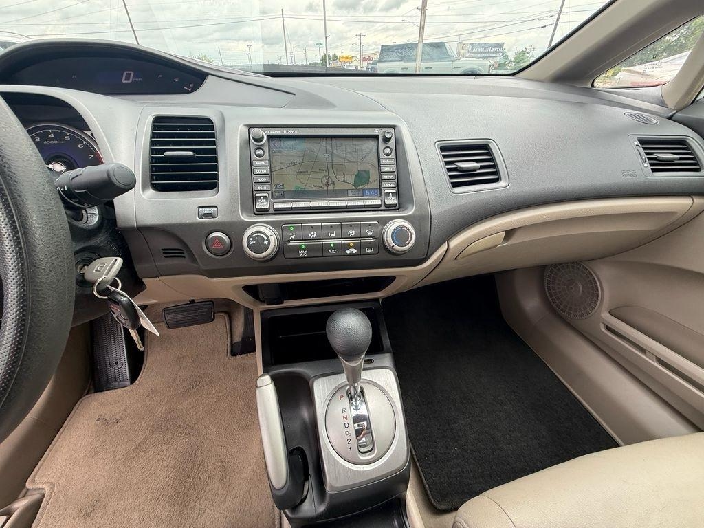 Honda Civic EX Sedan 5-Speed AT 2009