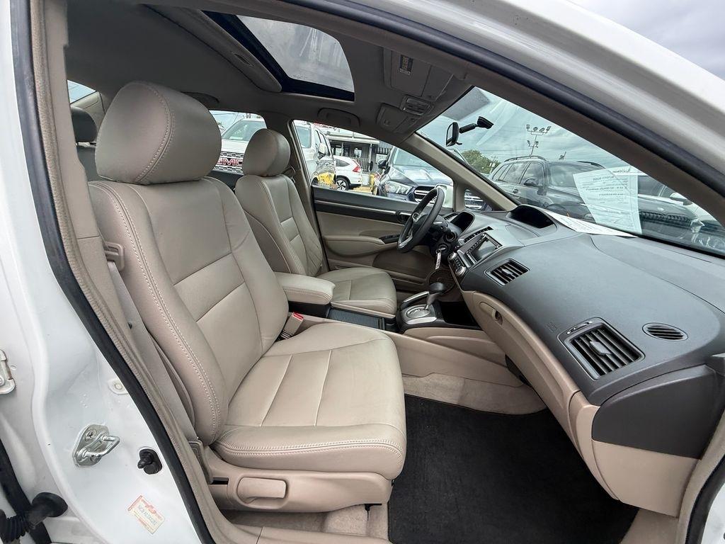 Honda Civic EX Sedan 5-Speed AT 2009