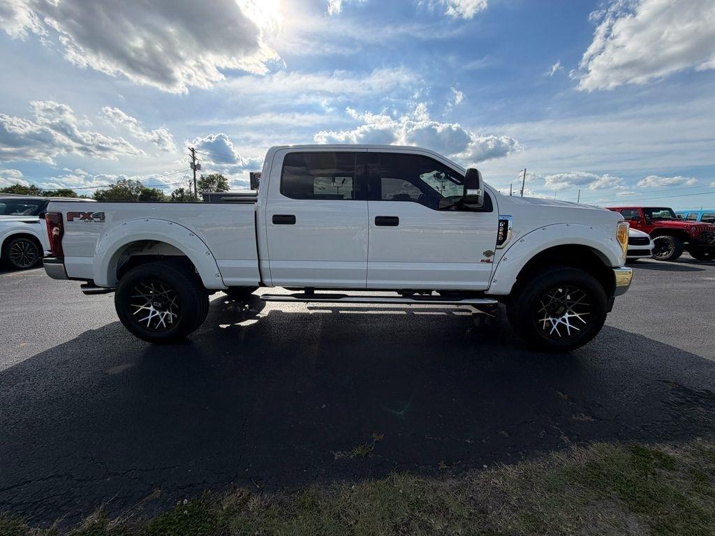 Ford F-250 SD XLT Crew Cab 4WD 2017