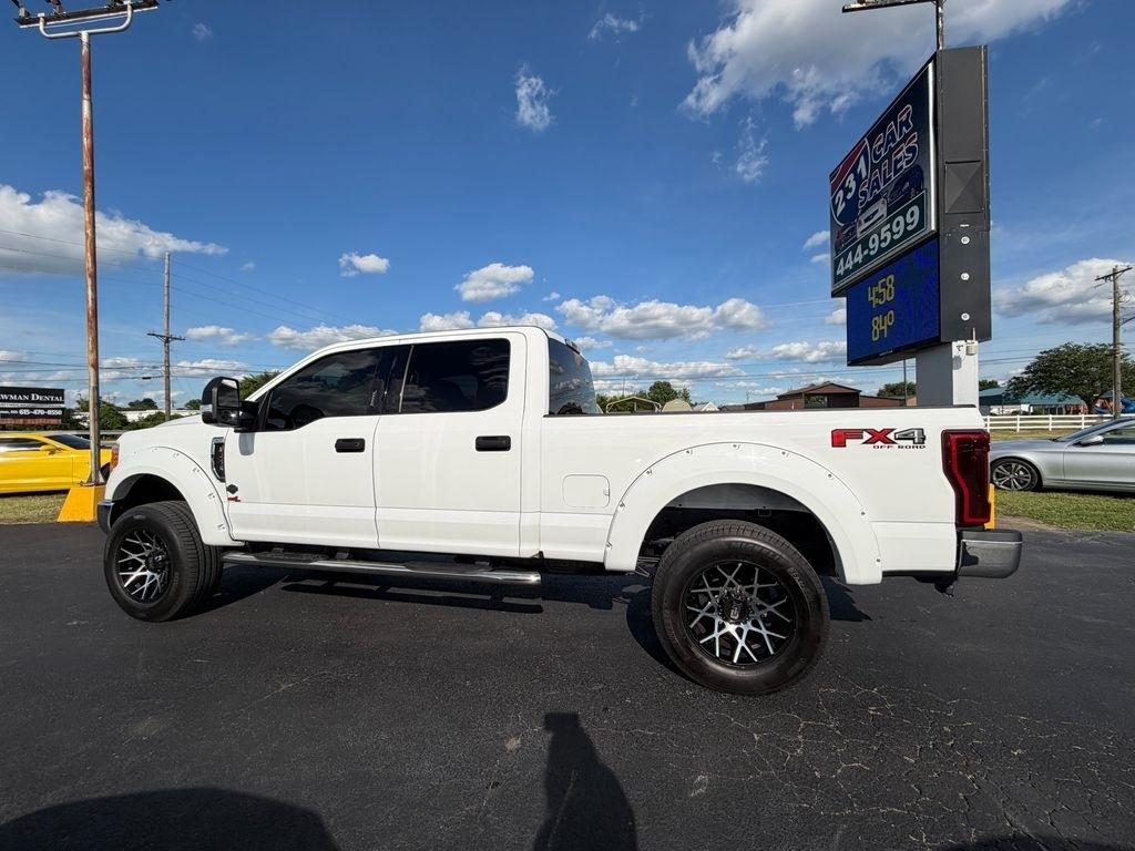 Ford F-250 SD XLT Crew Cab 4WD 2017