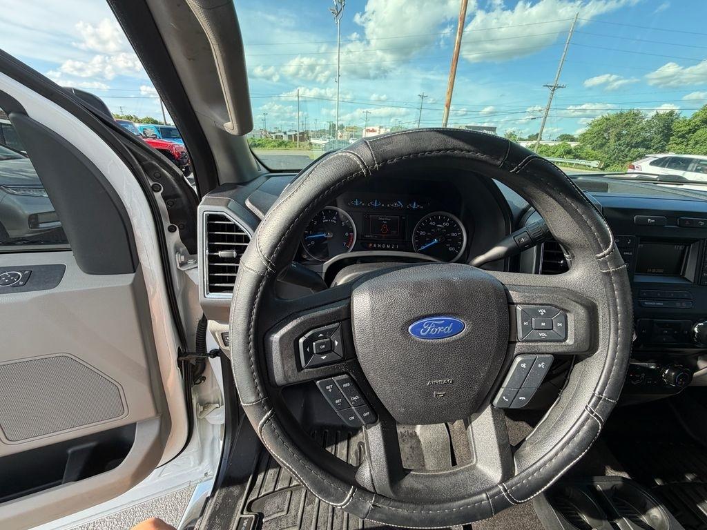 Ford F-250 SD XLT Crew Cab 4WD 2017