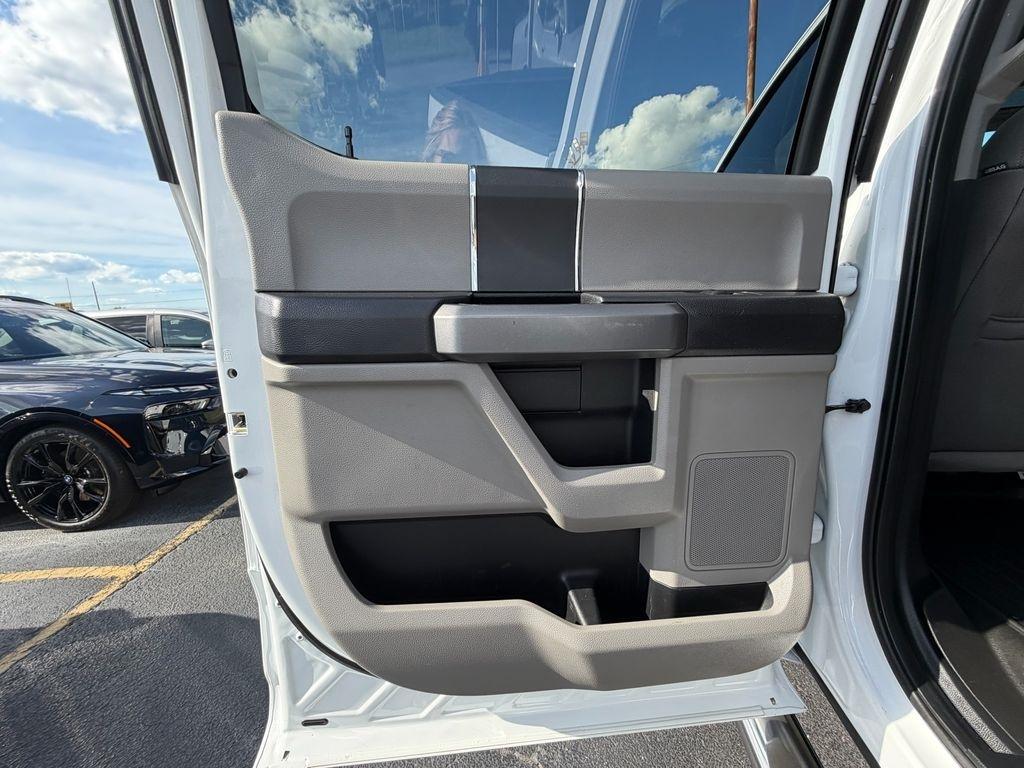 Ford F-250 SD XLT Crew Cab 4WD 2017